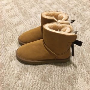New! Ugg boots